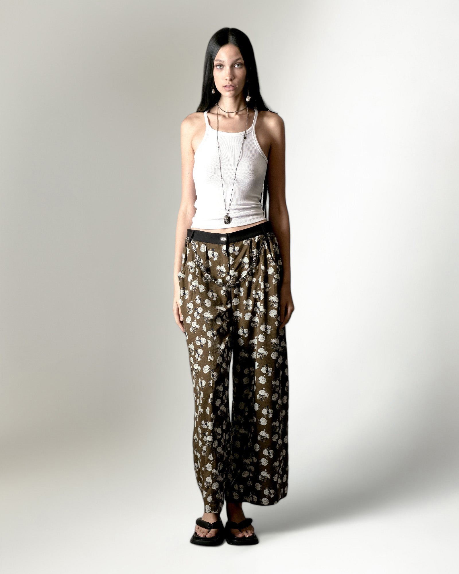 COCOA BLOSSOM MOTIF WIDE-LEG PANTS WITH SILVER MOTIF CHAIN