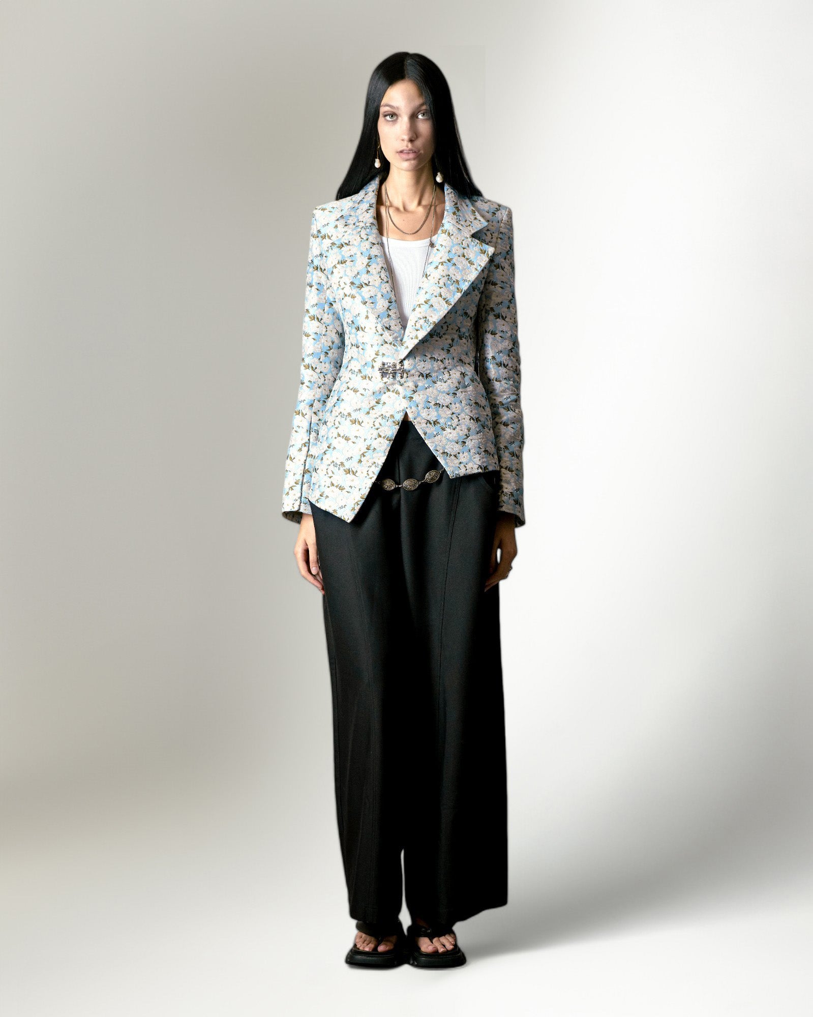 LA LUNETTE WINDOW’ DAISY BLOSSOM ASYMMETRIC BLAZER