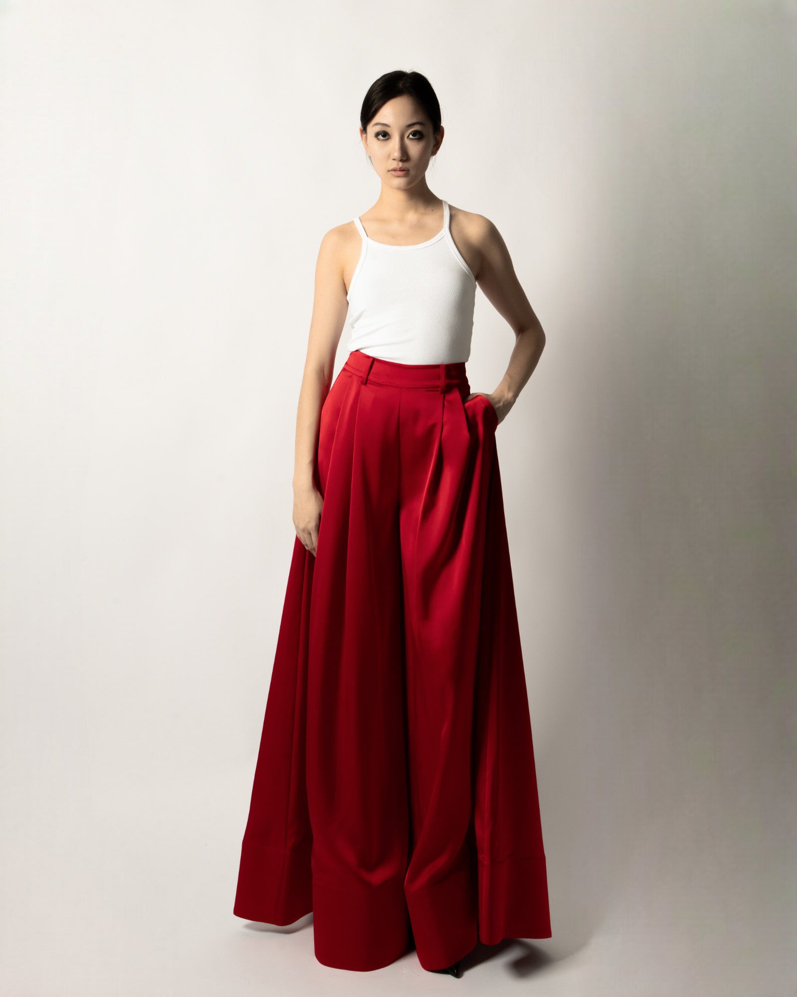 SCARLET WIDE-LEG FLARED PANTS