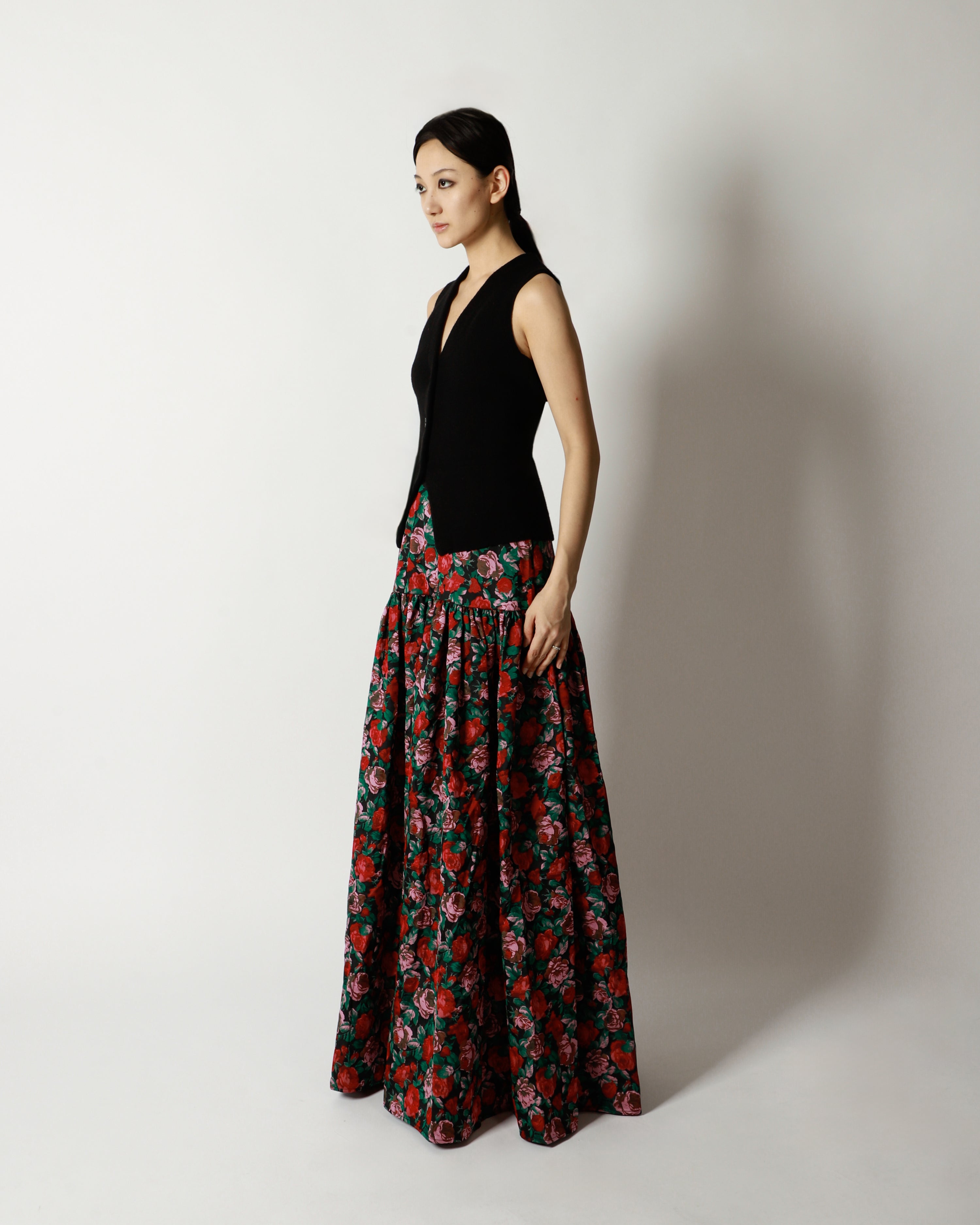 FLORAL NOIR GATHERED HIGH-WAIST DRESS